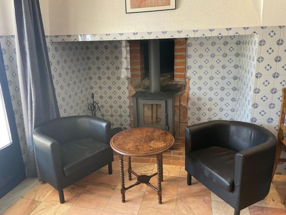Inviting Holiday Home In Montemor O Novo With Pool מראה חיצוני תמונה